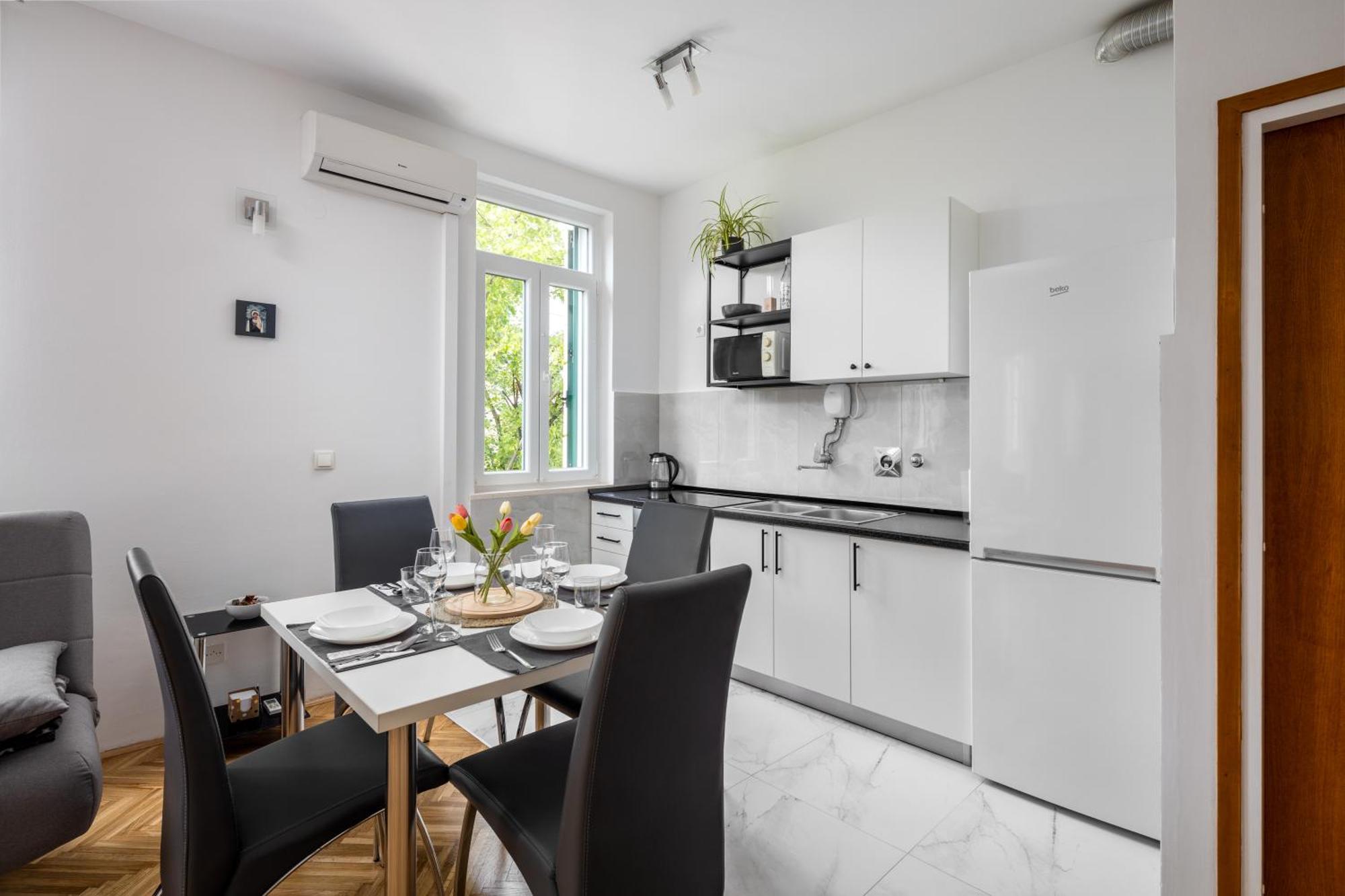 Apartman Sun-Sea Сплит Екстериор снимка